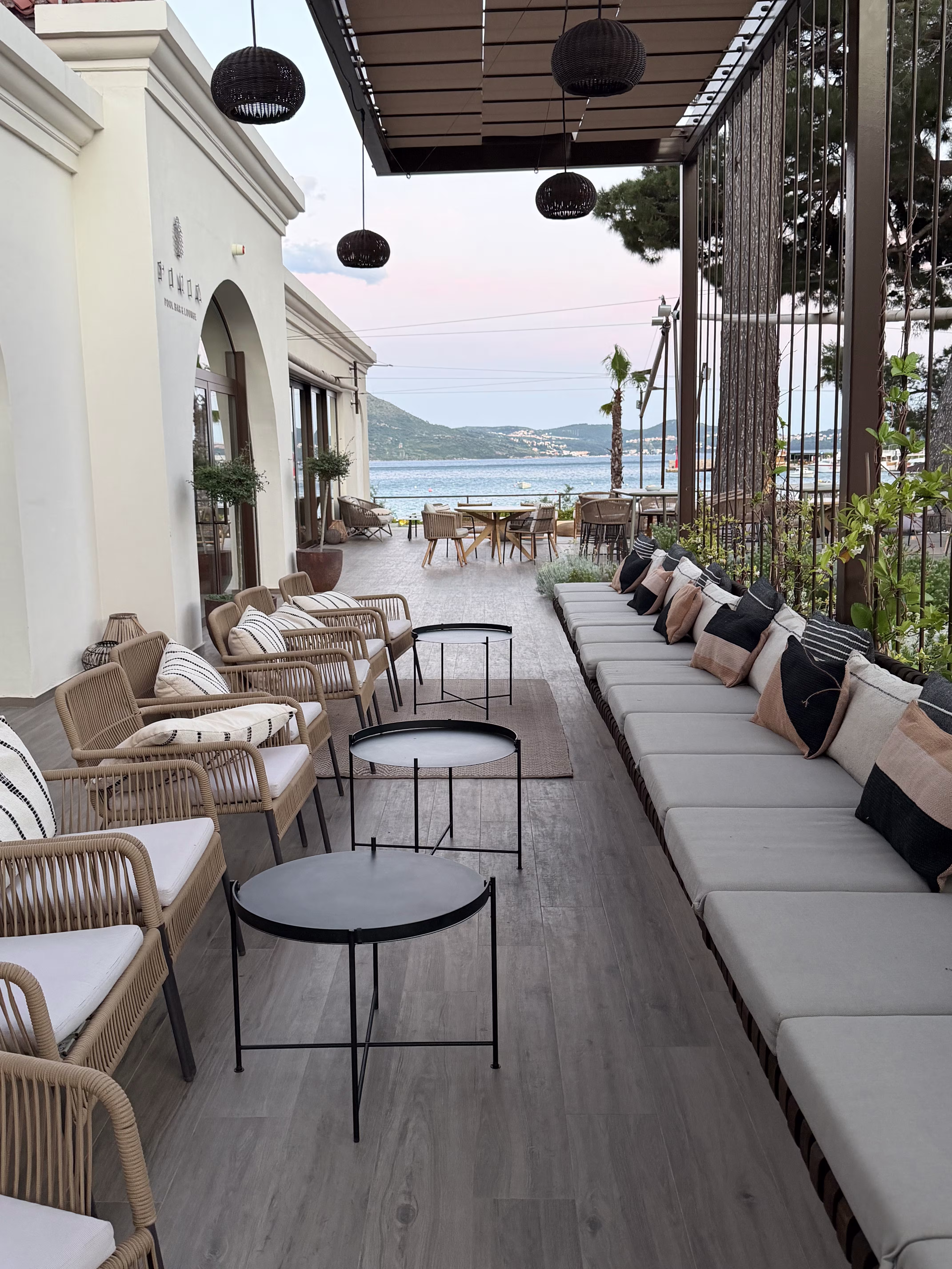 Hotel beach bar